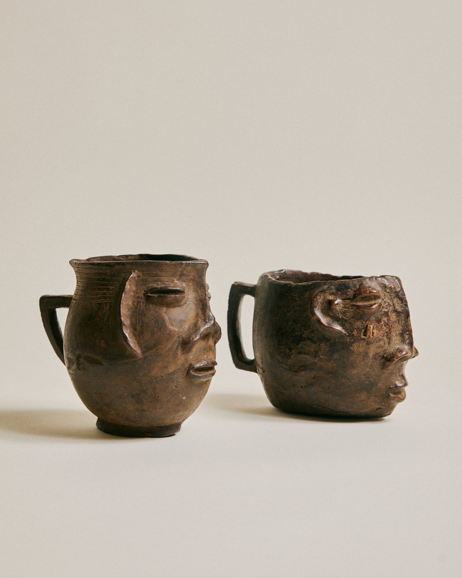 Lega Anthropomorphic Mug Pair